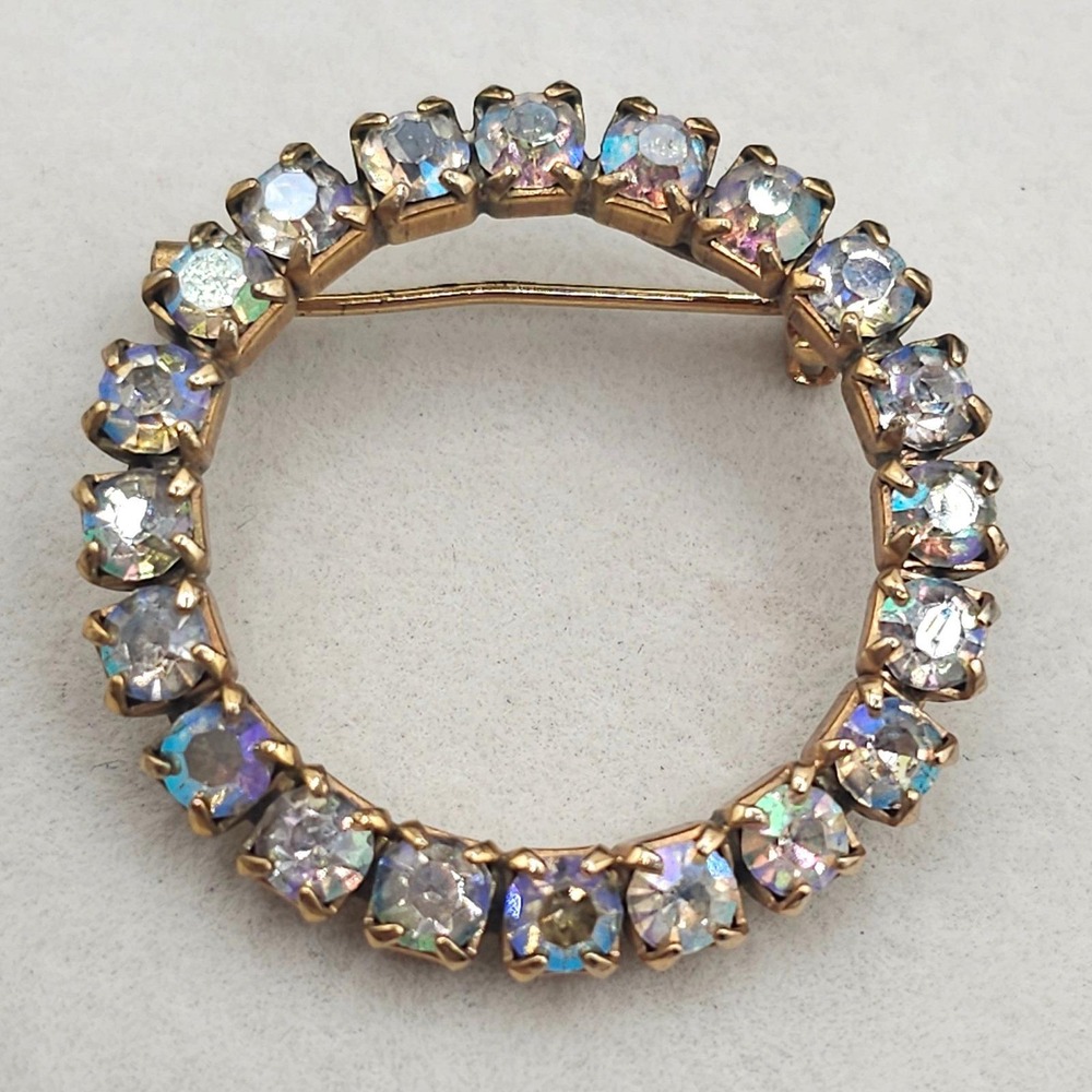 Vintage Rhinestone Aurora Borealis Brooch Round Wreath Pin Gold Tone 1.25 Inch